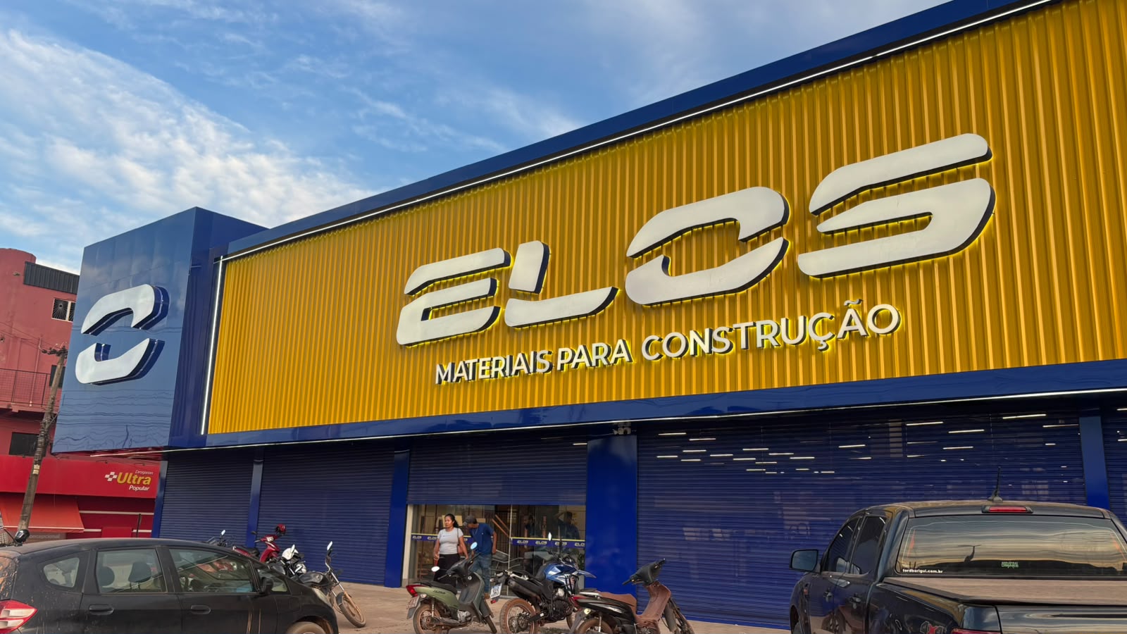 Fachada da loja Elos Materiais para Construção